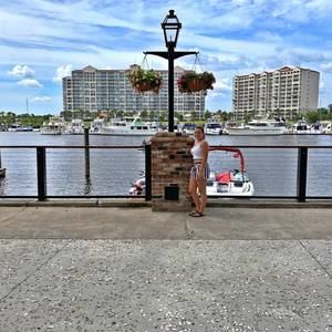 Meet your Posher, Courtney